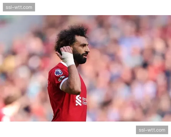 利物浦官方宣布萨拉赫伤愈恢复合练,将极大提升红军右路转换威胁 利物浦官方宣布萨拉赫伤愈恢复合练,将极大提升红军右路转换威胁